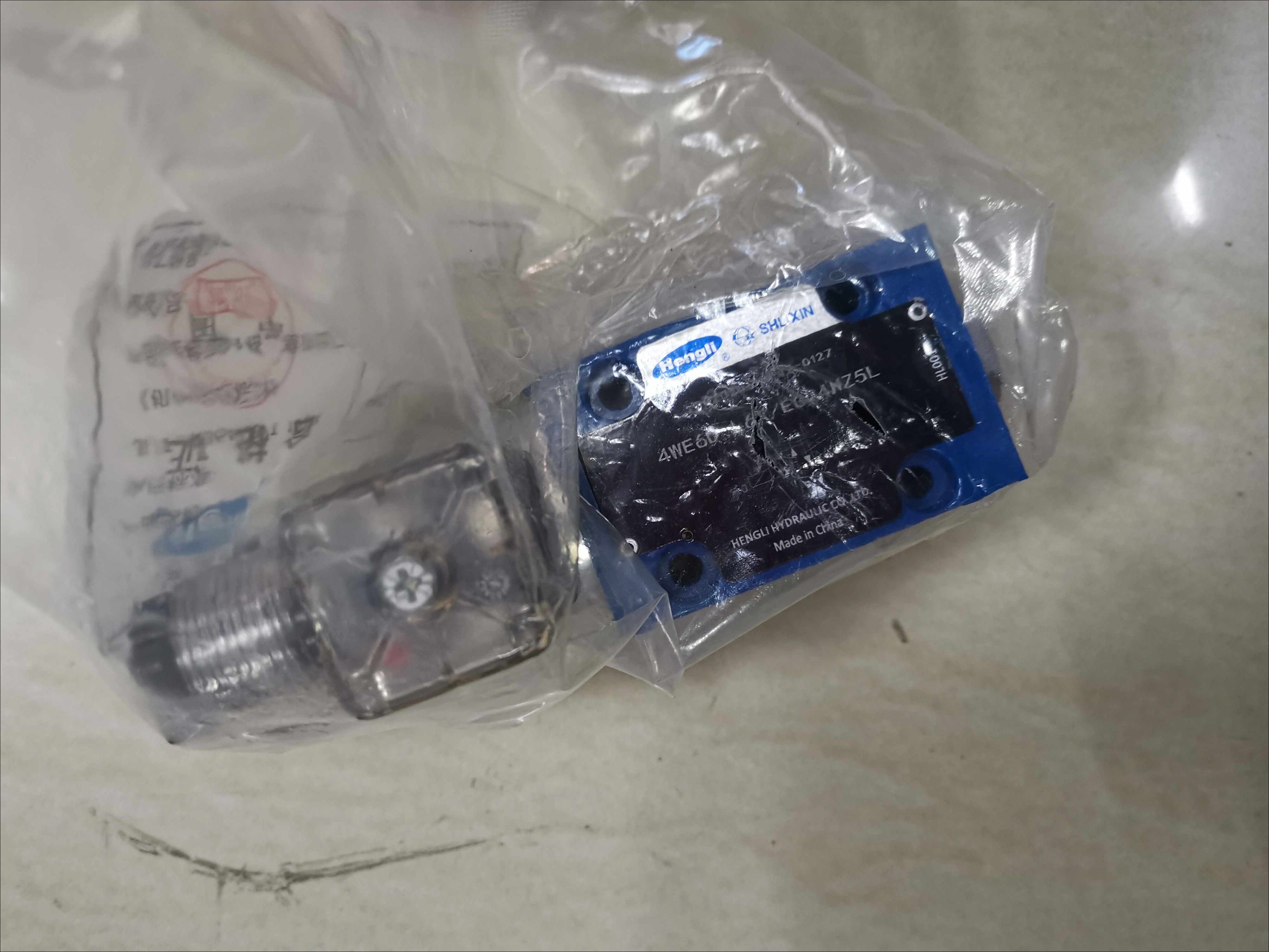 4WE6D-L6X EG24NZ5L    上海立新